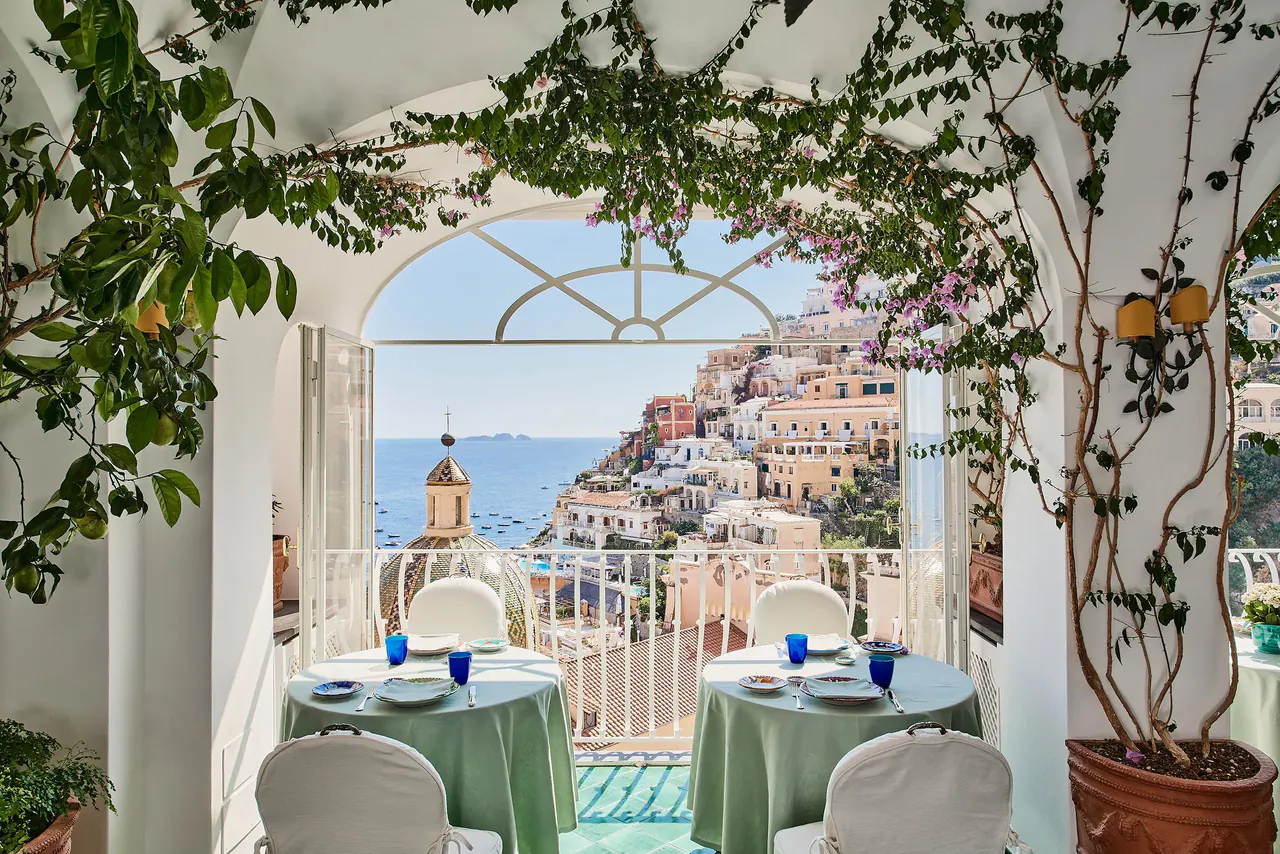 Restaurant view
